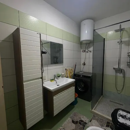 Center Luxury Apartment *
